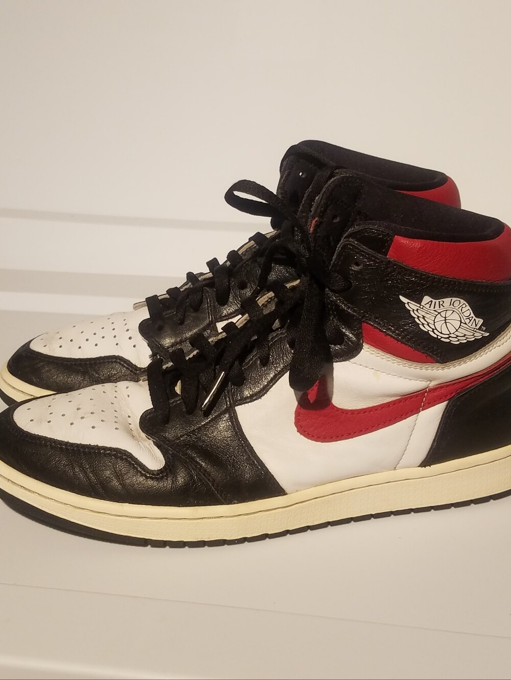 Nike Air Jordan 1 Retro High Men Size 12 555088-061 Black Gym Red White Shoes - Picture 3 of 8